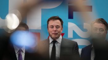 Elon Musk interessato all'editoria