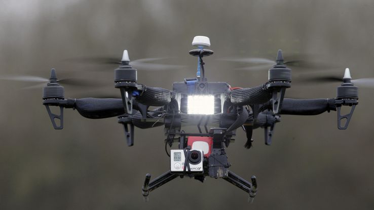 Pronto selfie-drone,fa foto in autonomia