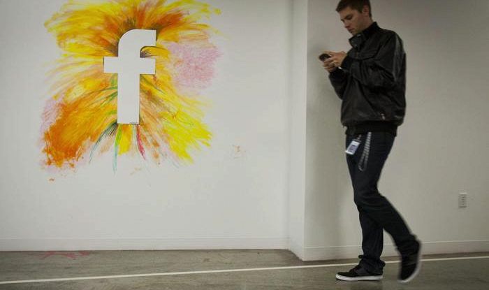 Facebook, via 1,9 milioni di post legati ad Isis e al Qaida