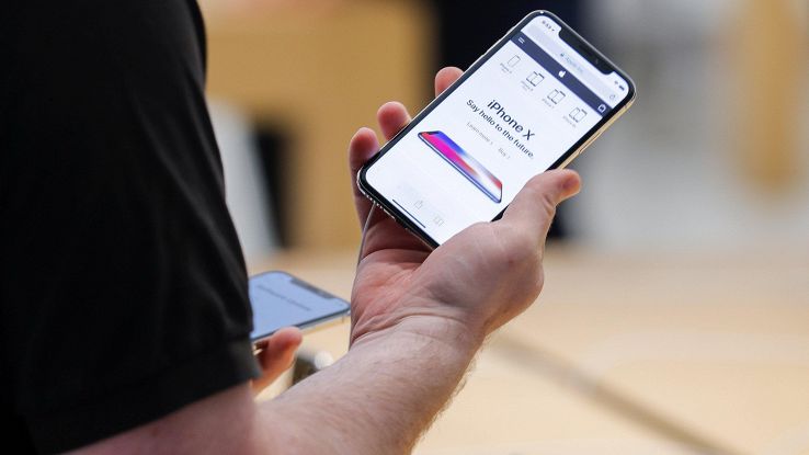 Giù mercato europeo smartphone, -6,3%
