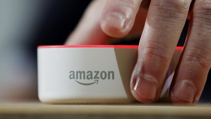 Poste con Amazon, pacchi anche di sera