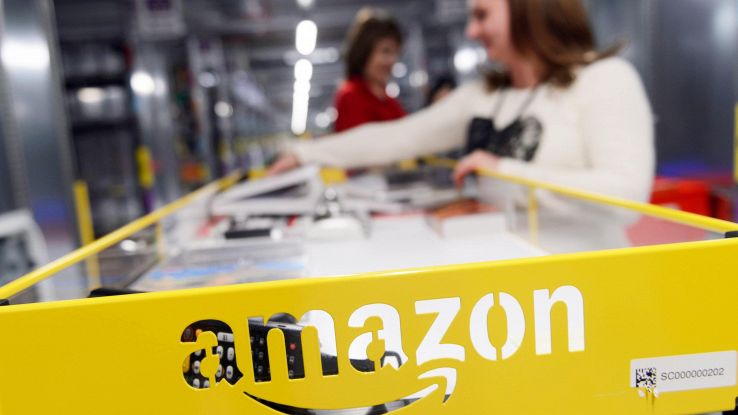 Amazon, vestito si prova prima di pagare