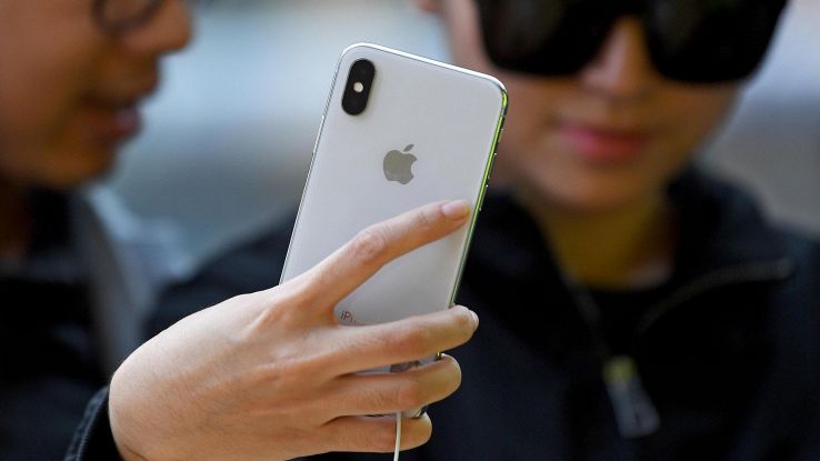 Apple aggiorna iOS, meno intromissioni