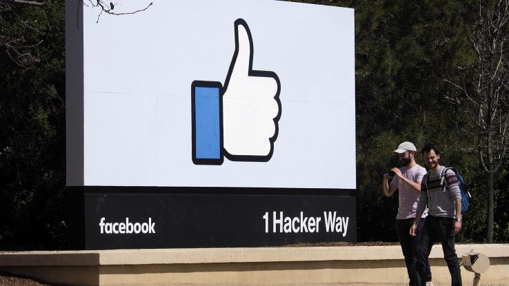 Facebook: espande il tasto downvote