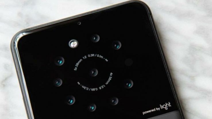 Un telefono con 9 fotocamere posteriori