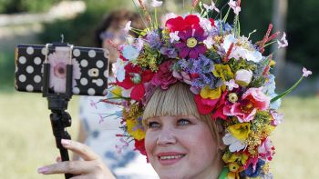 Filtri per selfie scatenano ritocchini