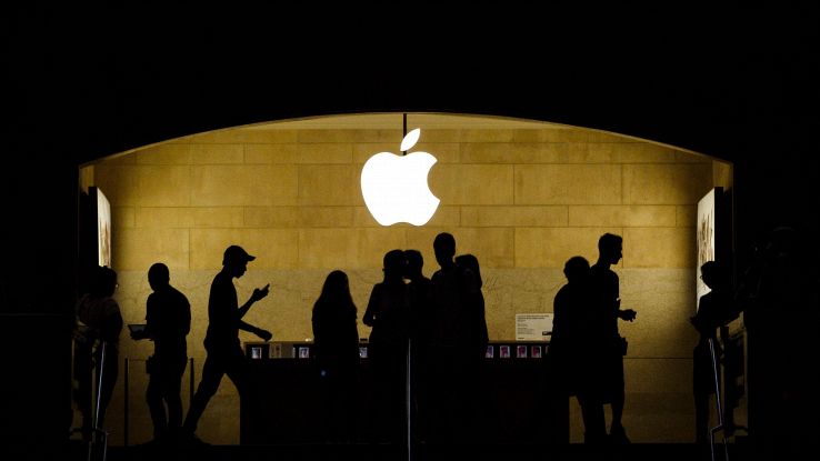 Apple, via i podcast cospirazionisti