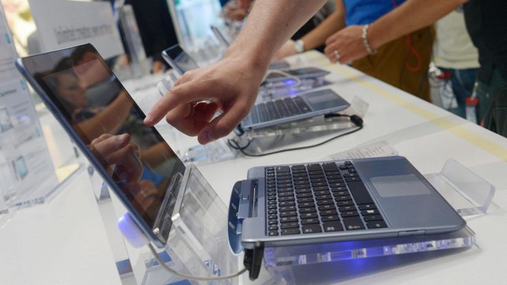 Samsung, pc con schermo flessibile