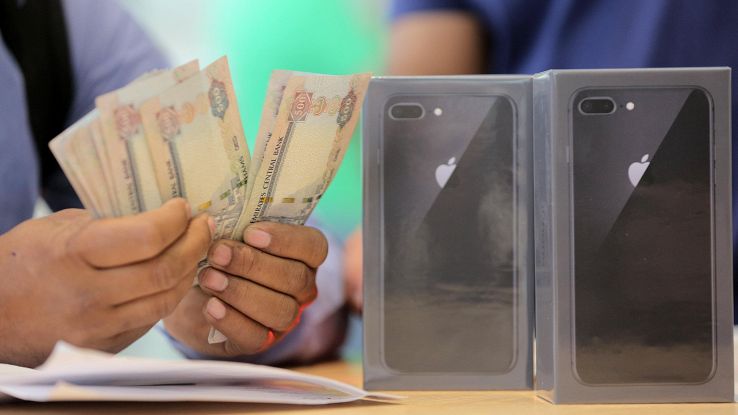 Si vendono sempre meno smartphone