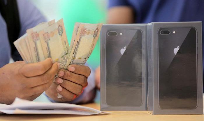 Mercato smartphone cala, poche innovazioni e prezzi alti
