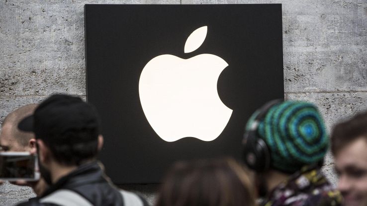 Apple record ma stime Natale deludono