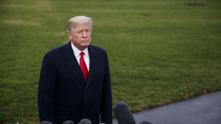 Trump e la Cina, pronto a colpire iPhone