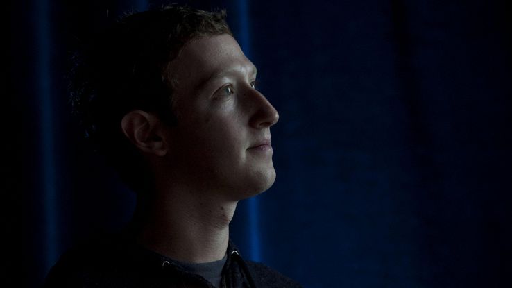 Bufera su Facebook, ignorò gli allarmi
