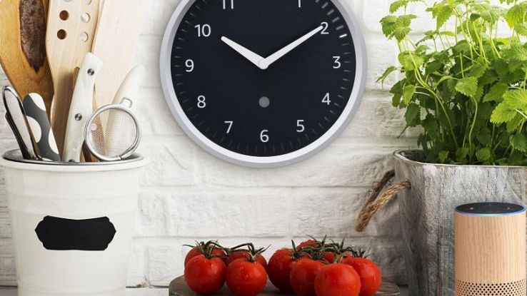 Amazon lancia l'orologio smart da parete