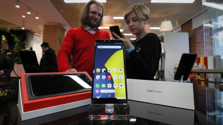 Russia, Yandex presenta suo telefono