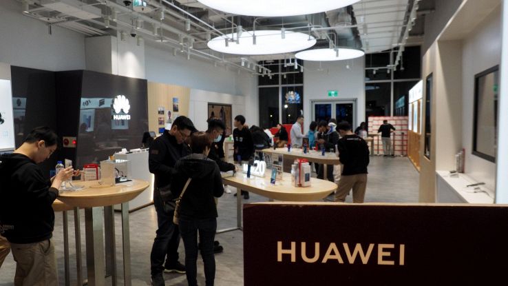 Cina, mercato smartphone in recessione