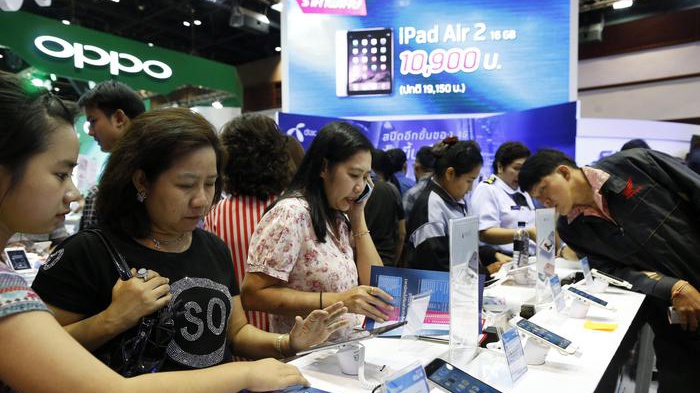 Smartphone in calo nel 2018, è la prima volta