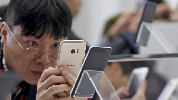 Mercato smartphone in caduta nel 2019