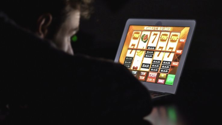 Come funzionano le slot machine online