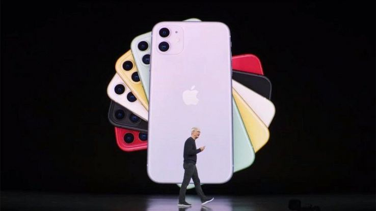 IPhone 11 ufficiale: doppia fotocamera e sei colorazioni