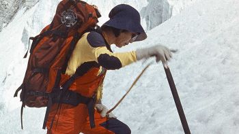 Junko Tabei durante una scalata