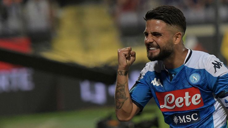 insigne napoli festeggia un gol