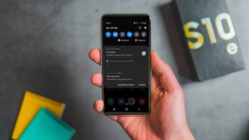 Galaxy S10e con notifica "Trova mio dispositivo"
