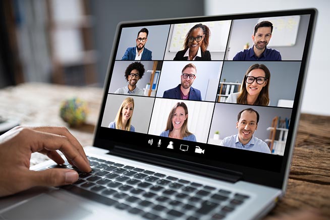 Videoconferenza di lavoro: smartphone o computer?