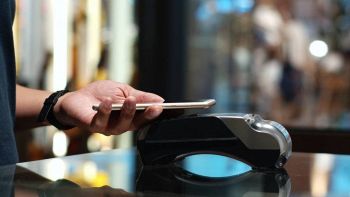 smartphone pagamento contactless