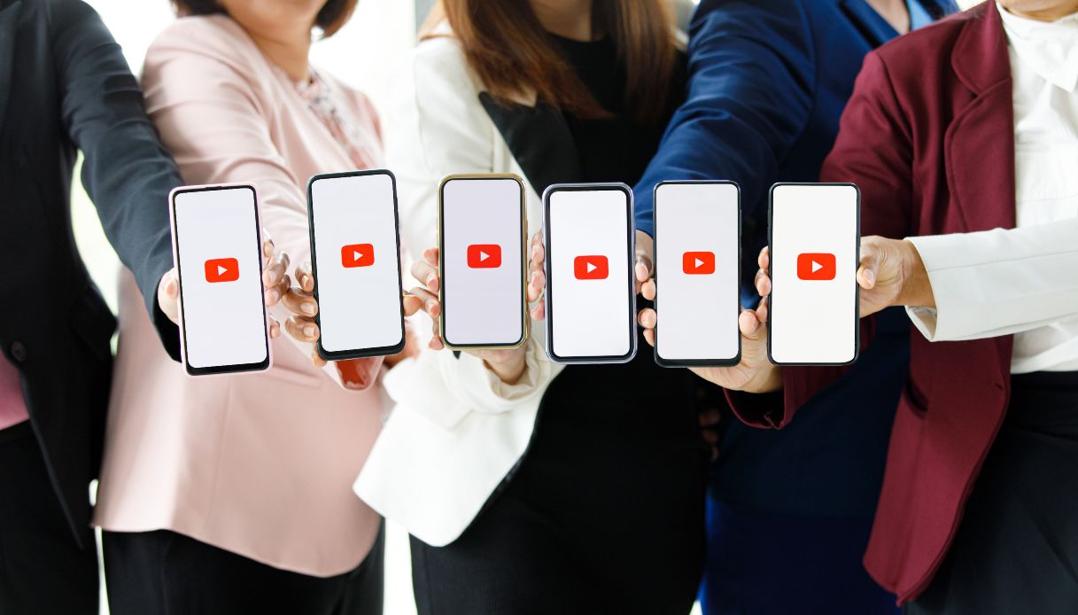 https://wips.plug.it/cips/tecnologia/cms/2021/09/app-youtube.jpg