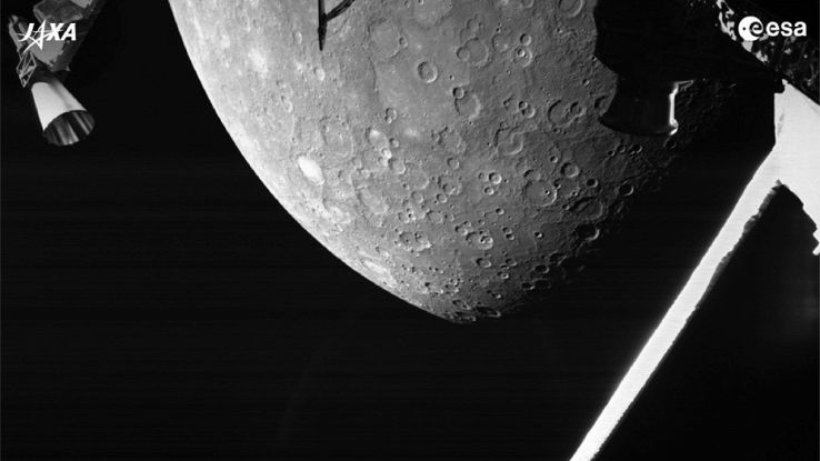 La prima foto di BepiColombo, la navicella europea finalmente su Mercurio