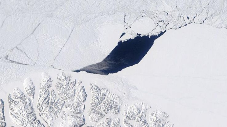 Cosa sappiamo sull'enorme buco comparso nell’Artico