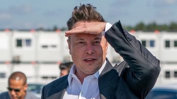 L'ultimo piano di Elon Musk è costruire le Tesla su Marte