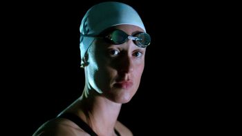 federica pellegrini underwater