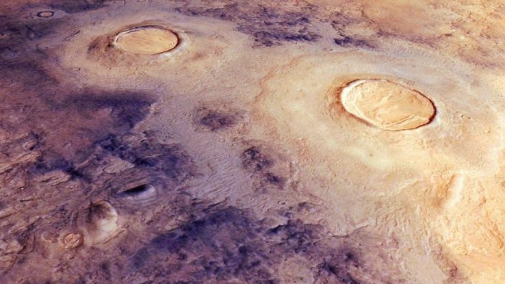 Il più grande cratere del Sistema Solare: le immagini sono splendide