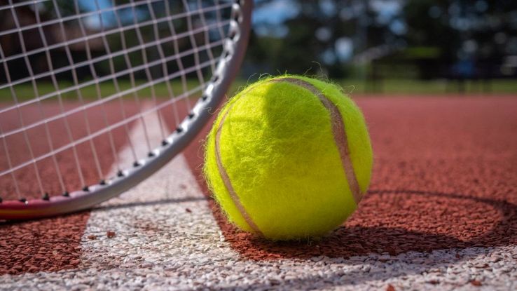 Palline da tennis: i vantaggi della peluria