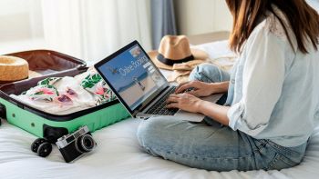 Come risparmiare sui viaggi prenotando online