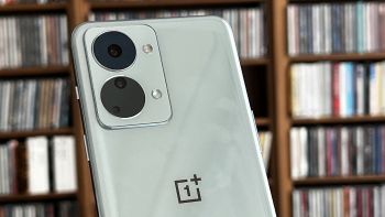 OnePlus, sconto esagerato per lo smartphone top: offerta incredibile