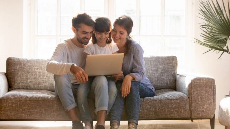 Internet e TV 2022: le offerte congiunte costano di più, ma si risparmia ancora
