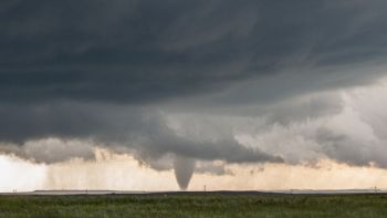 Allerta tromba d'aria di fine estate: dove e quando potrebbe colpire in Italia