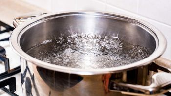 Scoperto nuovo materiale per far bollire l'acqua più velocemente