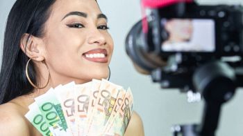 YouTube monetizza gli Shorts: attacco diretto a TikTok