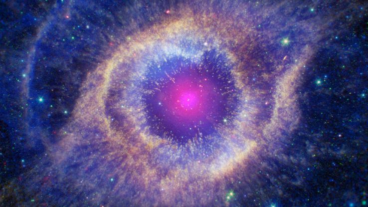 Nebulosa elica: una luce ha squarciato il cielo