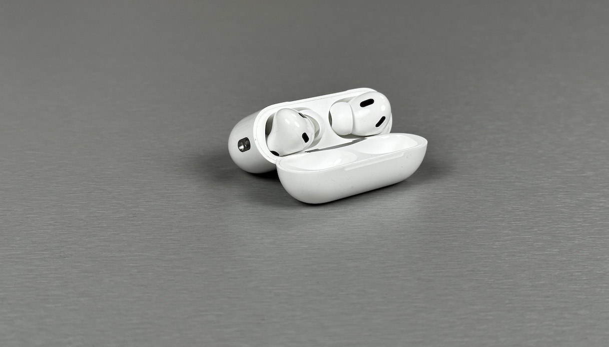 https://wips.plug.it/cips/tecnologia/cms/2022/10/apple-airpods-pro-2.jpeg