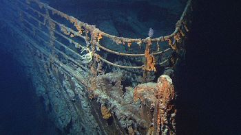 Relitto di nave in fondo al mare