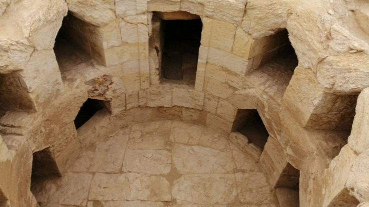 Una tomba egiziana misteriosa è stata appena scoperta: cosa nasconde?