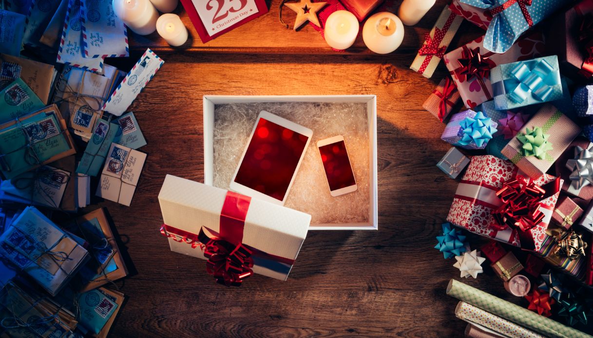 Offerte di Natale  2022: gli sconti perfetti per le migliori idee  regalo