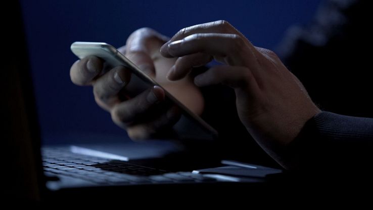 virus smartphone