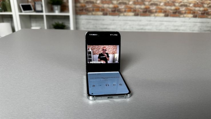 Galaxy Z Flip5, con il cashback Samsung oggi il prezzo crolla: mini storico