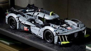 LEGO Technic Peugeot 9x8